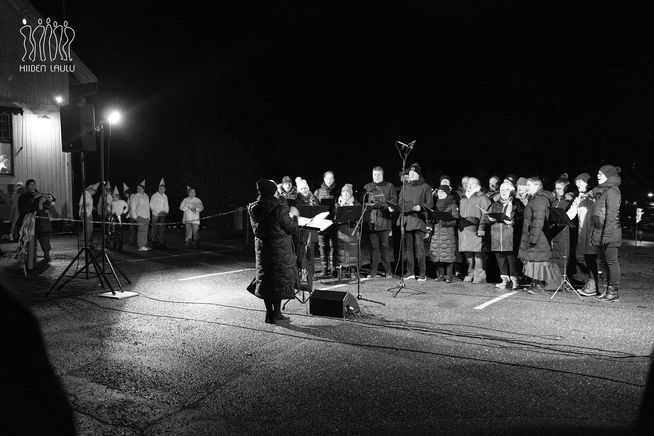 Hiiden Laulu, Vihdin Kirkonkyl&auml;n Joulunavauksessa.