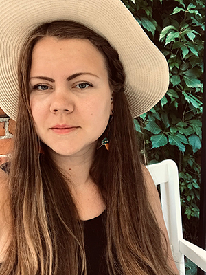 Hiiden Laulu, Johanna Punkeri.